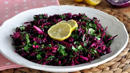 Turşu Tadında Mor Lahana Salatası Yapımı