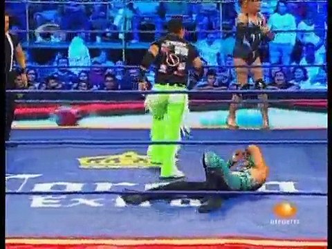 03 El Elegido, Laredo Kid & Pimpinela Escarlata vs. La Sociedad