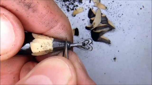 Cet artiste réalise des sculptures majestueuses avec du graphite de crayon