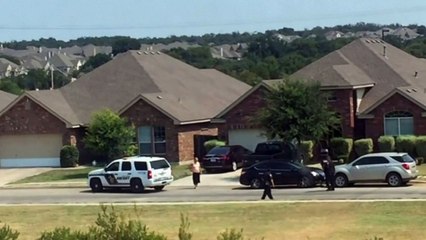Police shoot a man in Texas while his hands are raised