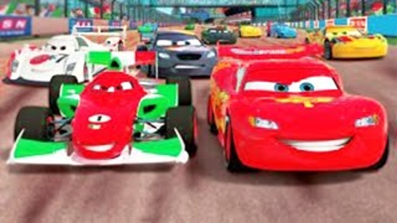 CARS 2 Lightning Mcqueen Racing Francesco Bernoulli in an Epic Race!