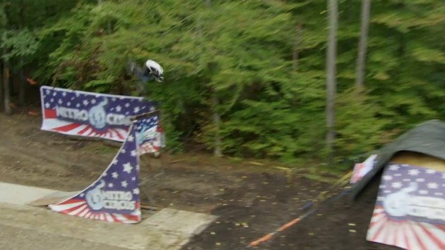Triple frontflip en BMX