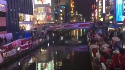 Torcida do River 'invade' o Japão e faz a festa nas ruas