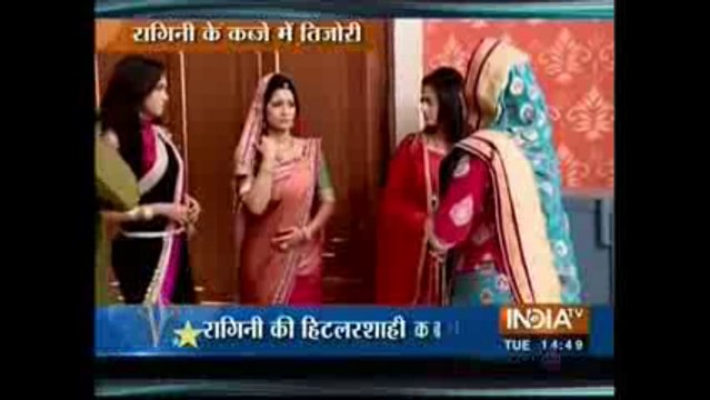 Swaragini 15th December 2015 Ragini Ne Kiya Swara Aur Sanskaar Ko Alag