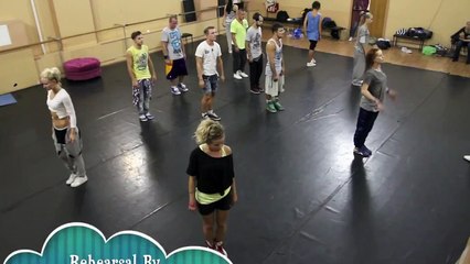 Присоединяйтесь к репетиции с хореографом Мигелем и станьте частью танцевальной группы на ТНТ! 💃