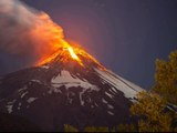 火山の壮大な画像、チリのビヤリカ、湖と町上記の精神の家