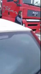 Tırcının Cebinde Patlayan  ÇoOok Komik Torpil Şakası -))