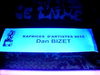 Dan Bizet The One  Paint (en version #ultraviolet #blacklight ) chez KAPRICES D’ARTISTES