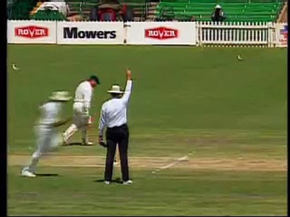 F cking amazing,run out by Indian keeper; not Dhoni!