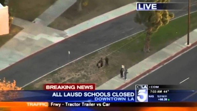 FRIKA NGA SULMET TERRORISTE NE SHBA, MBYLLEN TE GJITHA SHKOLLAT NE LOS ANXHELOS LAJM mpg