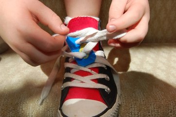 How to Tie Your Shoes fast