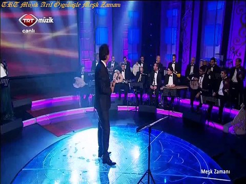 ARİF ÖZGÜLÜŞ - GÖZÜMDE ÖZLEYİŞ GÖNLÜMDE ACI ALNIMDA SEVDANIN SICAK TERİ VAR