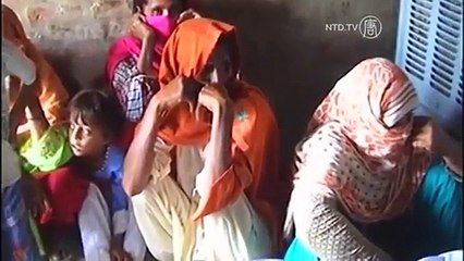 Pakistani Woman Mistreated and Tied from Tree in Central Punjab