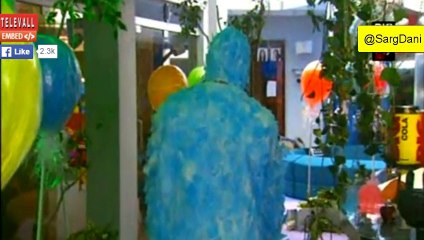 Danielle y Sargento #59 Santa Claus esta en la casa men!!