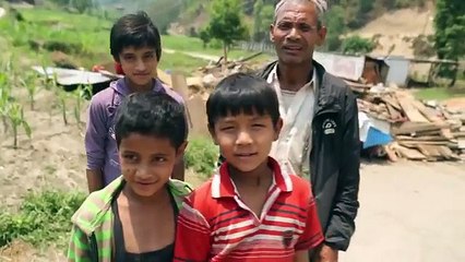 Amazing beatboxing skills from a kid in the Nepal earthquake