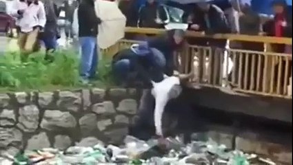 AMAZING RESCUE! Men Risk Own Lives to Save Dog from Flood swollen River in Bosnia