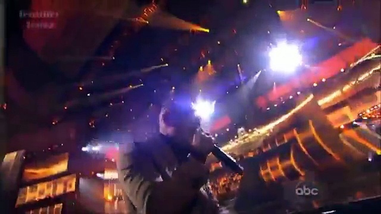 Jennifer Lopez Ft. Pitbull - On The Floor (Live at American Music Awards) [Full HD]