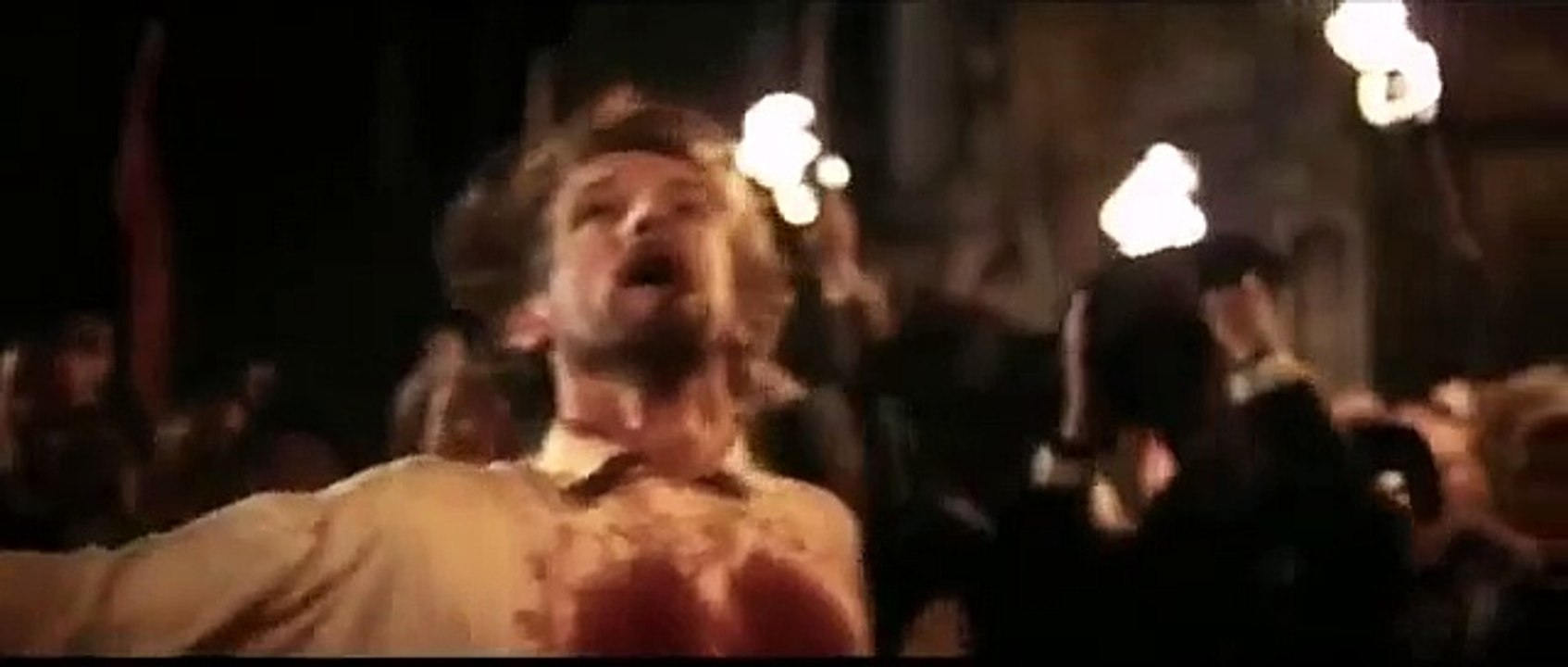 ADMIRAL FİLMİNDEN İBRETLİK SAHNE-TÜRKÜN TARİHİNİ BARBARLIKLA SUÇLAYAN AVRUPALININ GERÇEK YÜZÜ