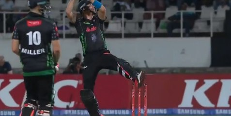 Outrageous Helicopter Shot by Kevin Pietersen - RAMSLAM