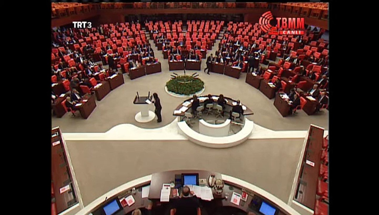 HDP Es Genel Baskan Yardimcisi Meral Danis Bestas,Bu ülke yalanlarla yönetilmeye Calisiliyor