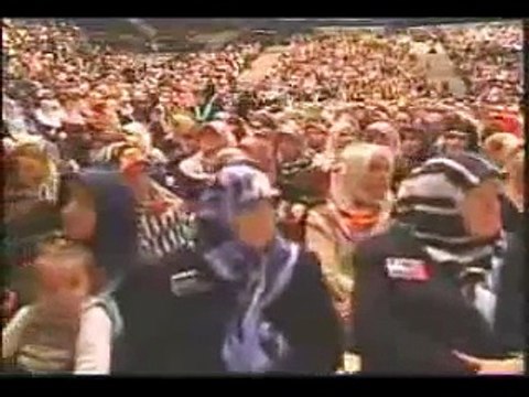 Best female Quran reciter, Sumayya EdDeeb reciting Surat Al-Fajr