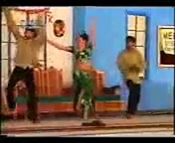 Zara Akbar mujra