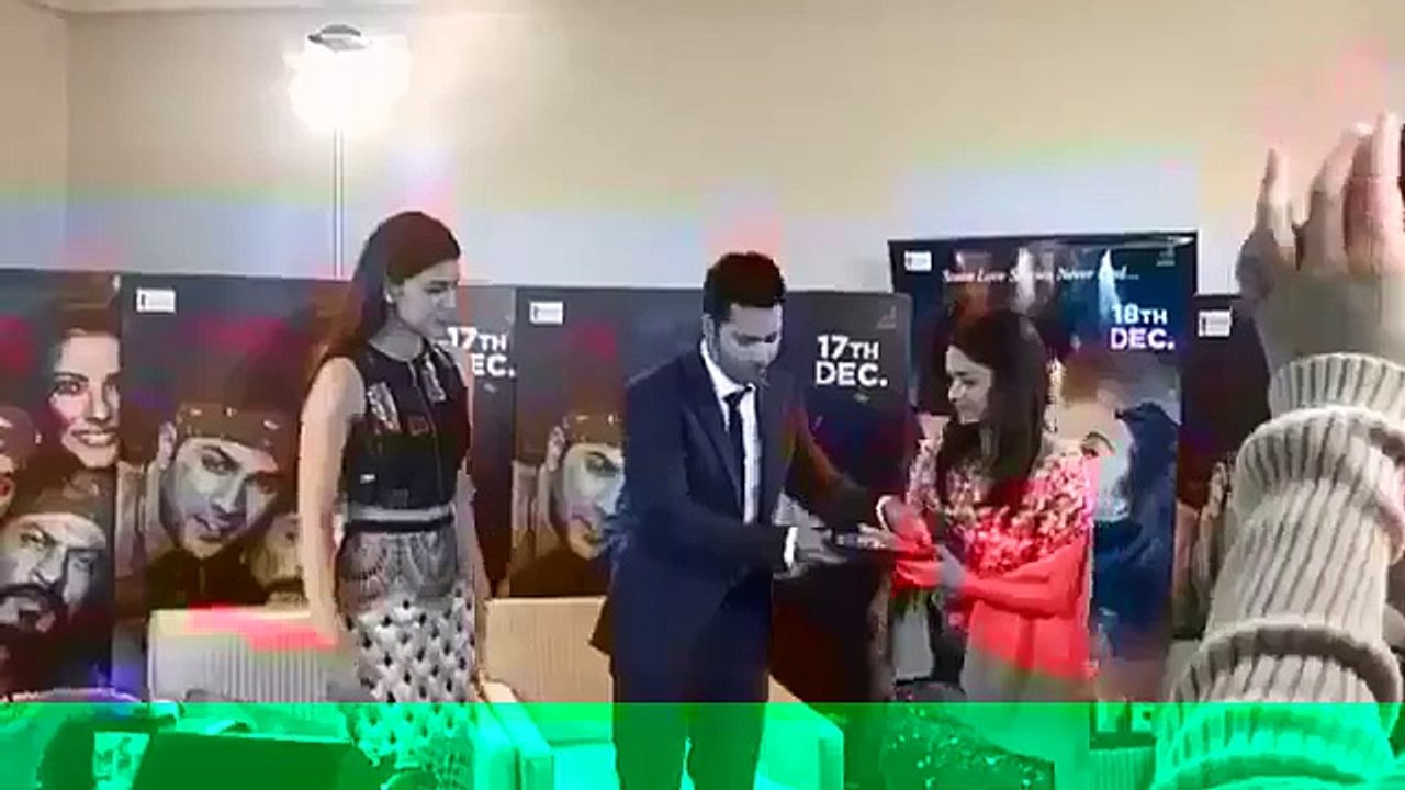 Sanam jung(Pakistani actress) dance with Varun Dhawan.