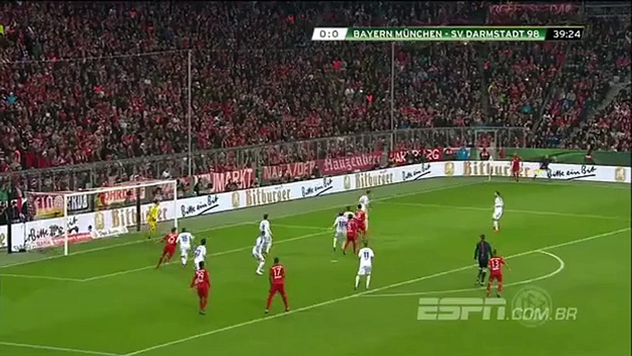 Xabi Alonso Scored One Of The Best Goals Of The Season! Socc