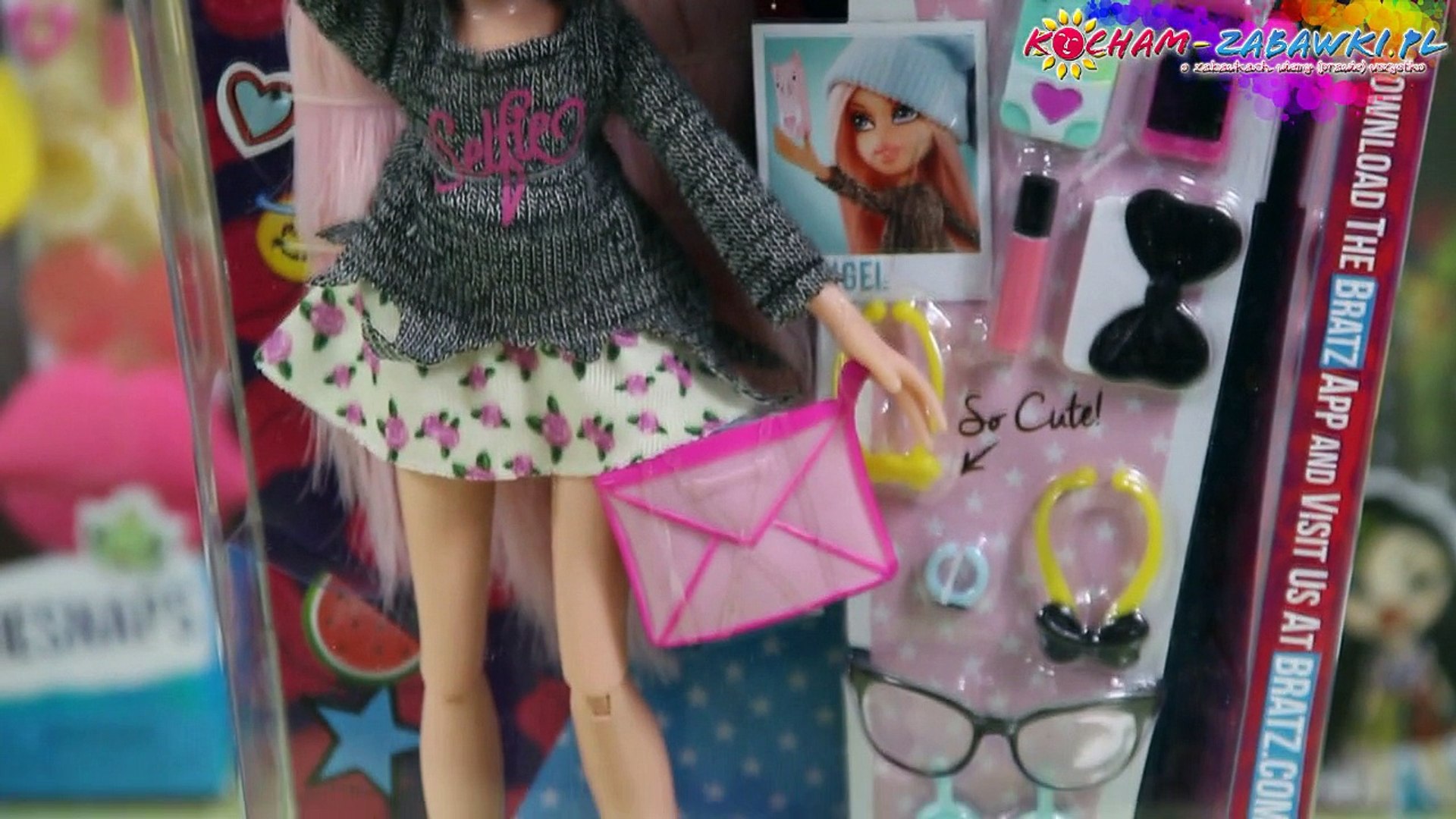 Bratz selfie snaps cloe 2025