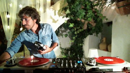 Fleas in Love - Night Room tv