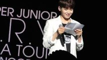 [Fancam] 151206 KRY in Taipei - Ryeowooks touching letter to fans
