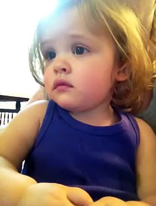 Baby_Cries_At_Parents_Wedding_Song