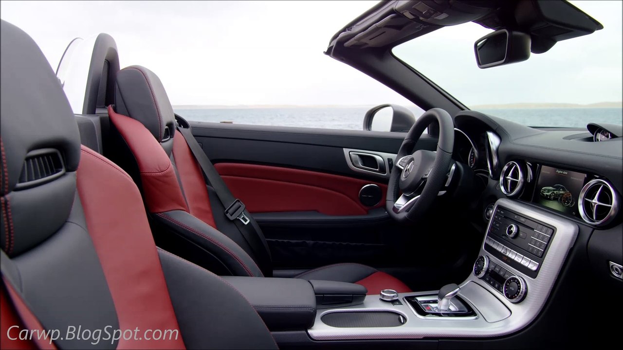 INTERIOR Mercedes-Benz SLC 300 2017 2.0 Turbo 245 cv 37,7 mkgf