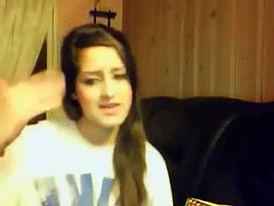 Pakistani girl Talent. Pakistani Idol.Beautiful voice nice song amazing talent very nice video 2015