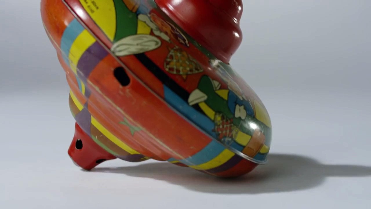 Découvrez 100 ans de jouets en 2 minutes