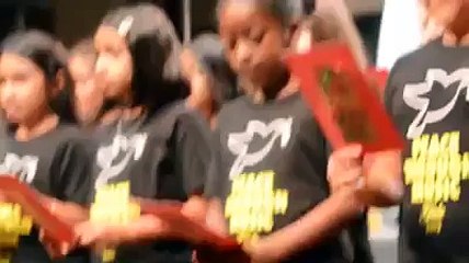 American Students Reciting LAB PE AATI HAI DUA for Peshawar Victims -