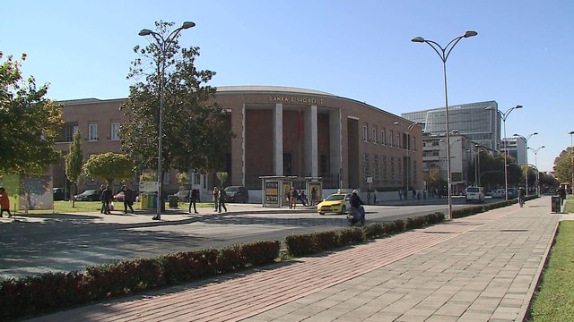 Investimet e huaja në Shqipëri bien në 3-mujorin e fundit - Top Channel Albania - News - Lajme