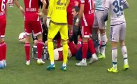 Tuzlaspor - Fenerbahçe Maçında Futbolculara Taşlı Saldırı