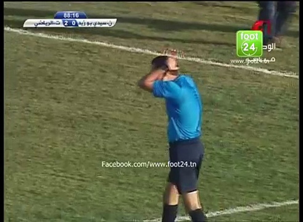 الاعتداء على الحكم المساعد في مباراة أولمبيك سيدي بوزيد و الترجي