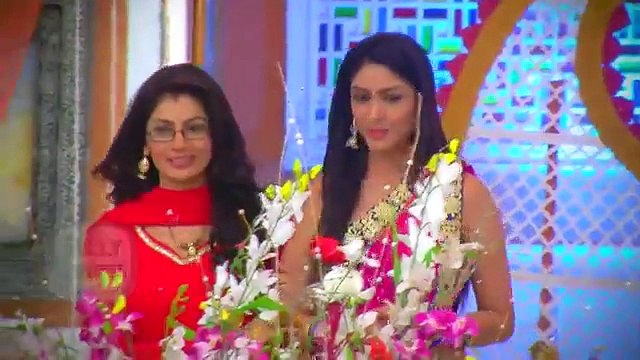 Watch: Purab & Bulbul's Suhagraat With Abhi & Pragya | Kumkum Bhagya