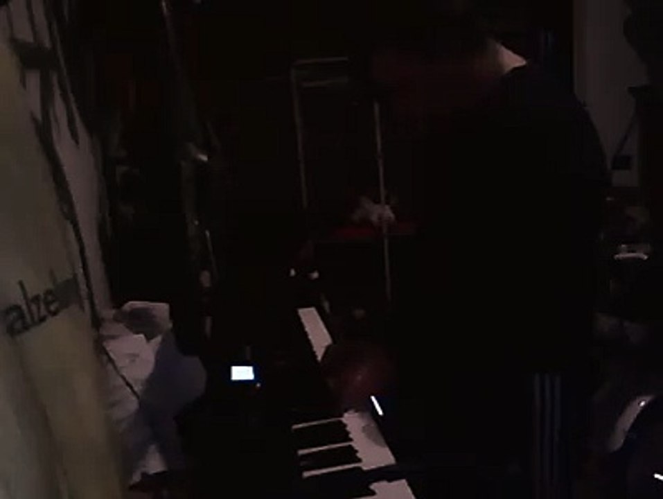 hello adele solo piano
