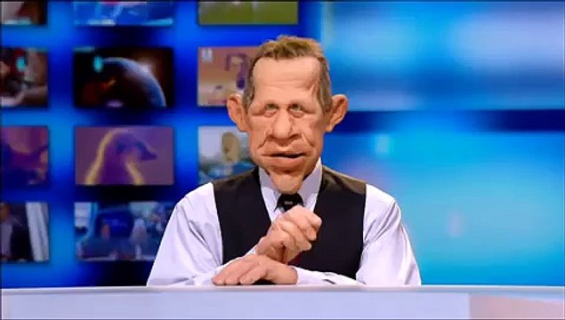 Les Guignols: François Hollande parodie la chanson de Stromae, Papaoutai