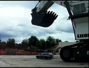 How to wash both the inside and outside of your car with just ONE bucket of water!