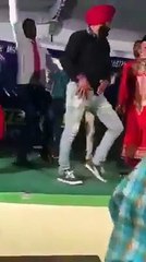 hahah aha ki atom a lol dekho funny punjabi dance