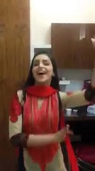 punjabi girl owsome bhangra on mahiyya mai long gwa ayi a song