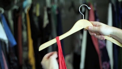 Create No-Slip Hangers With Rubber Bands