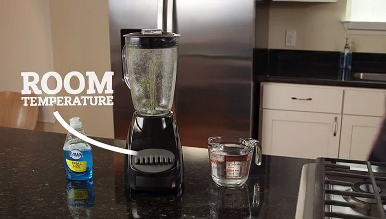 Genius Way to Clean a Blender
