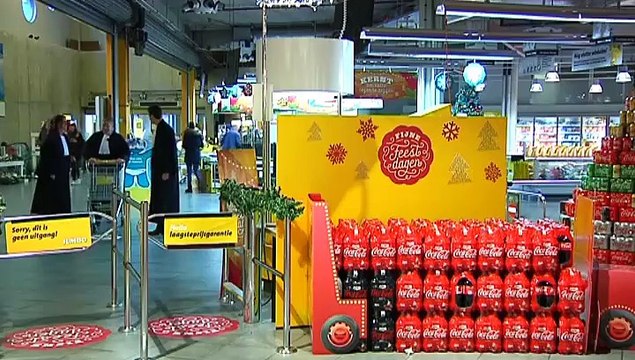 Advocaten doen boodschappen voor de voedselbank - RTV Noord