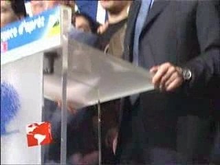 Sarkozy sur talonnettes