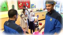 Rovers players visit Childrens Unit